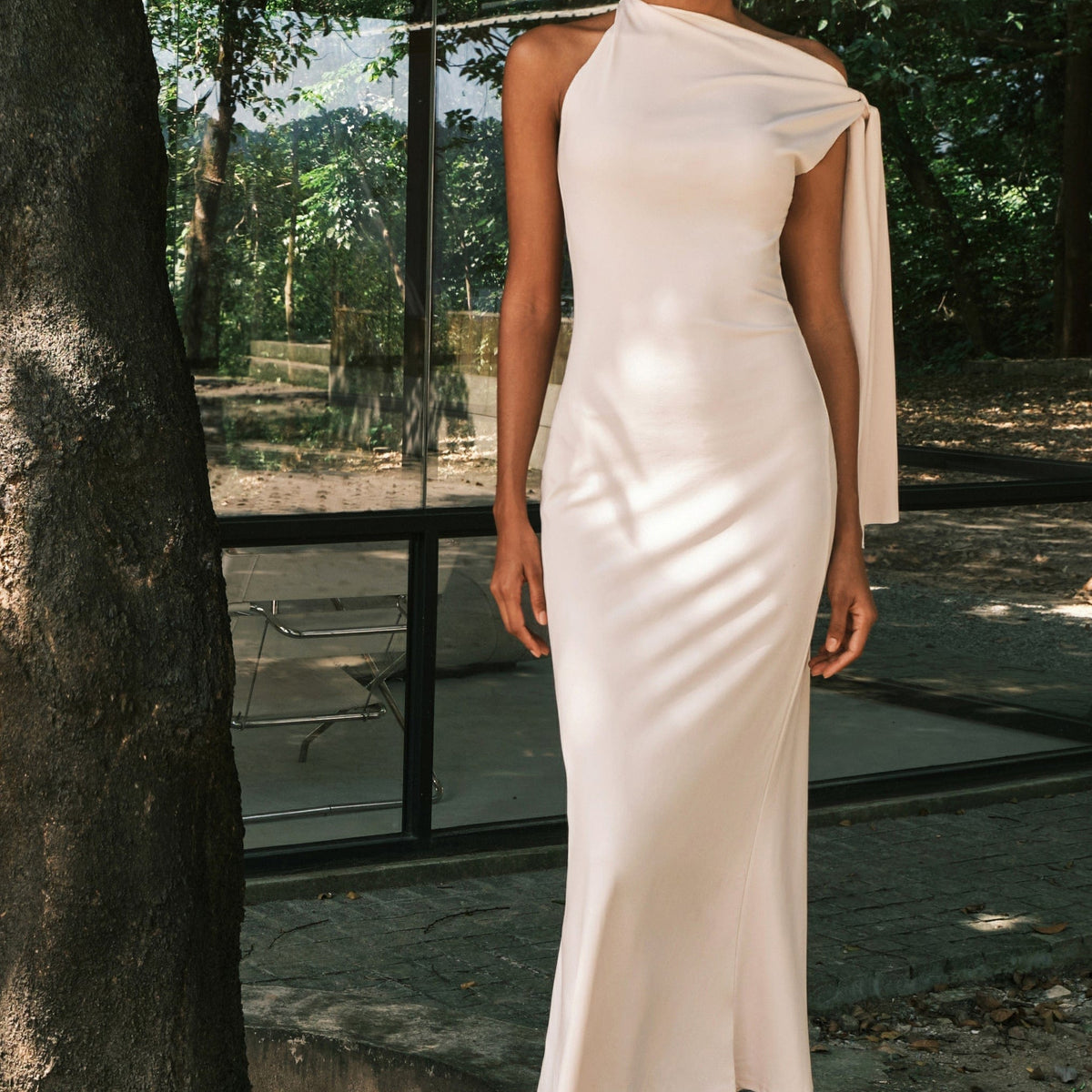 Mermaid Asymmetrical V-Neck Sheer Mesh Floor-Length Formal Dresses