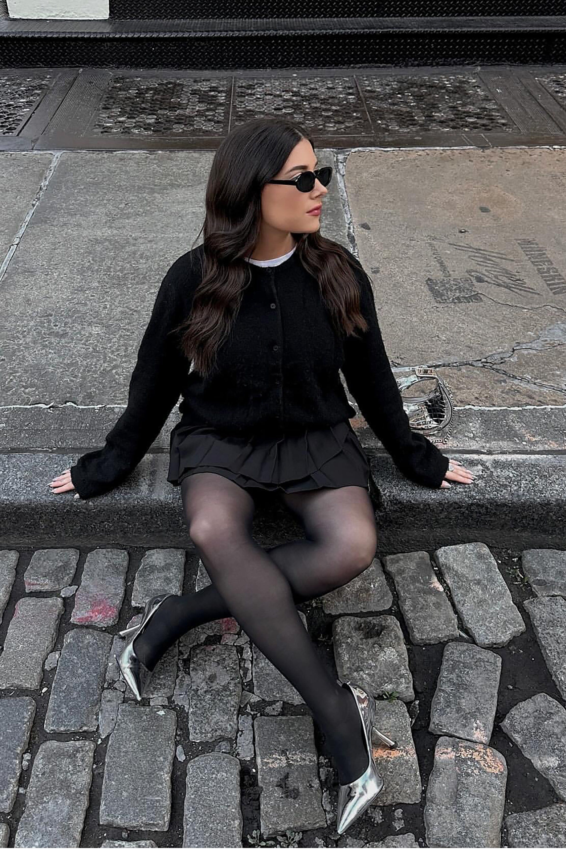 Moon 45 Buckle Pleated Mini Skirt