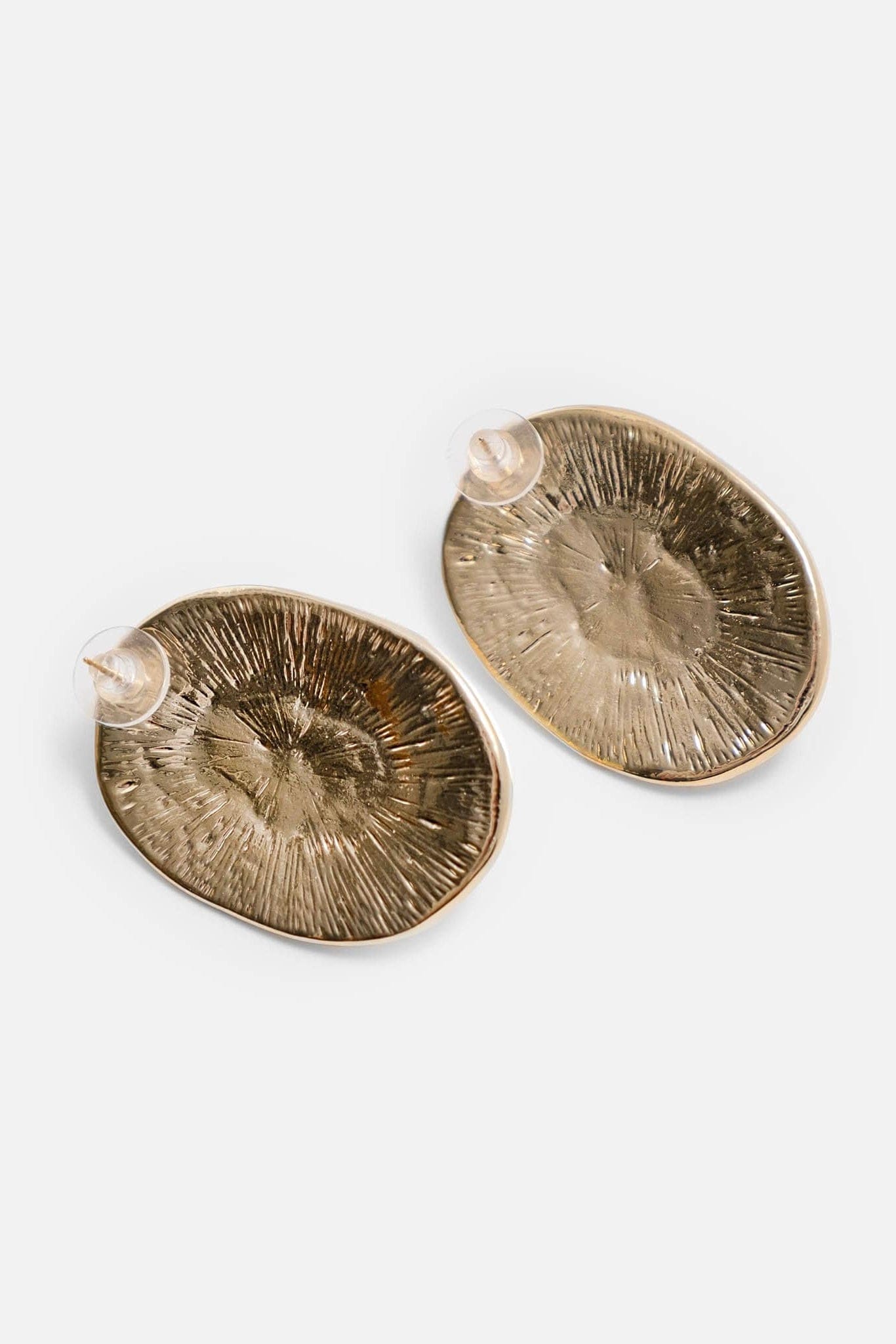 Moon 45 Textured Pearl Stud Earrings