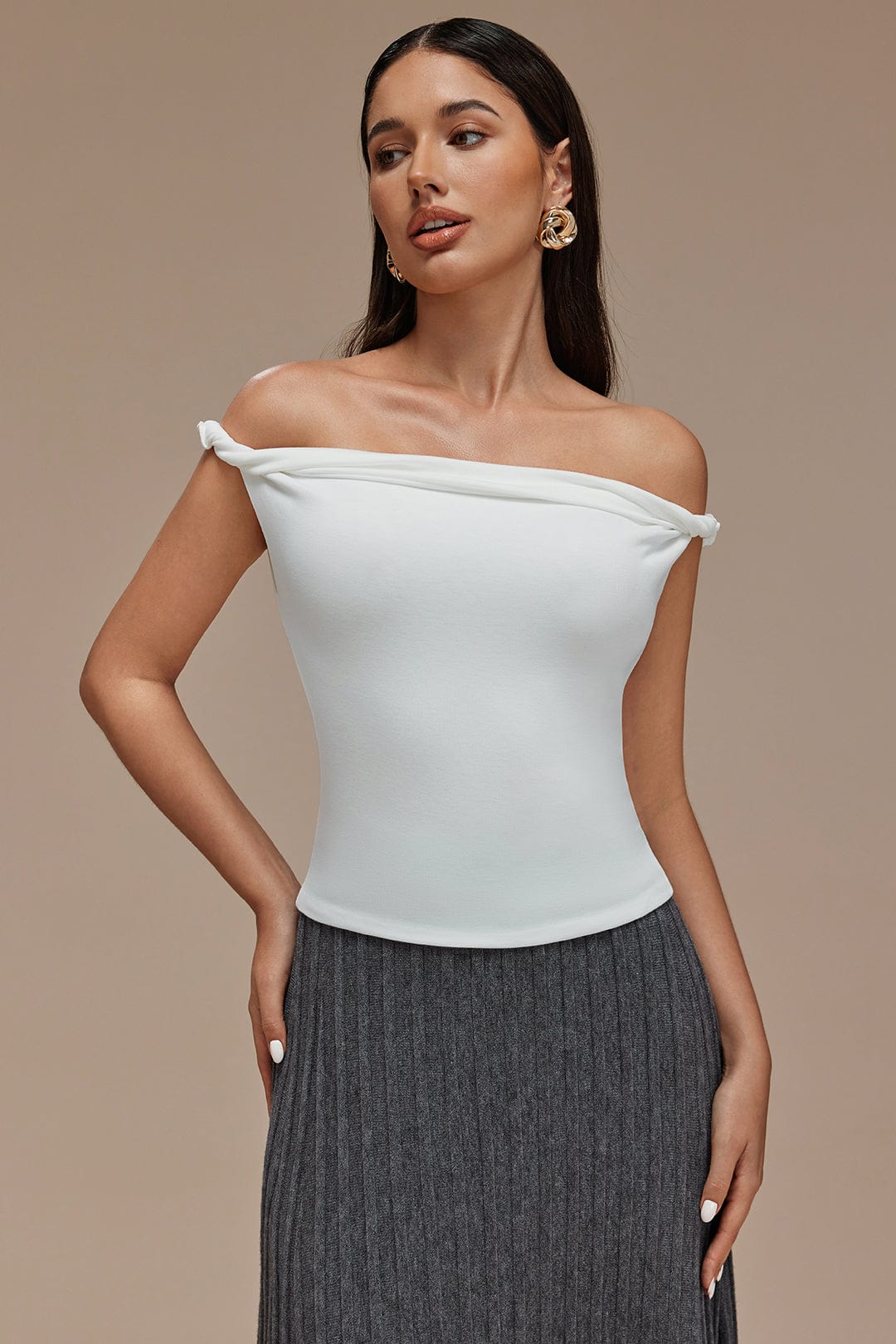 Moon 45 Basic Asymmetrical Twist Sleeveless Top