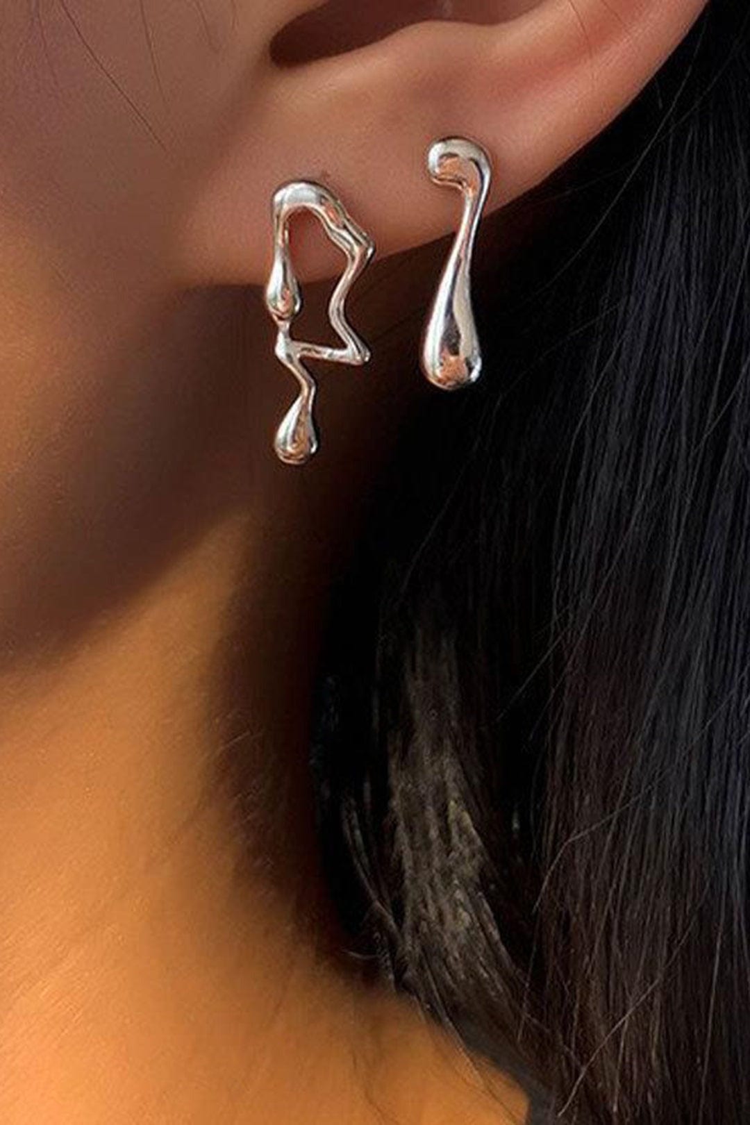 Moon 45 ONE SIZE / Silver Chic Asymmetric Water Drop Earrings