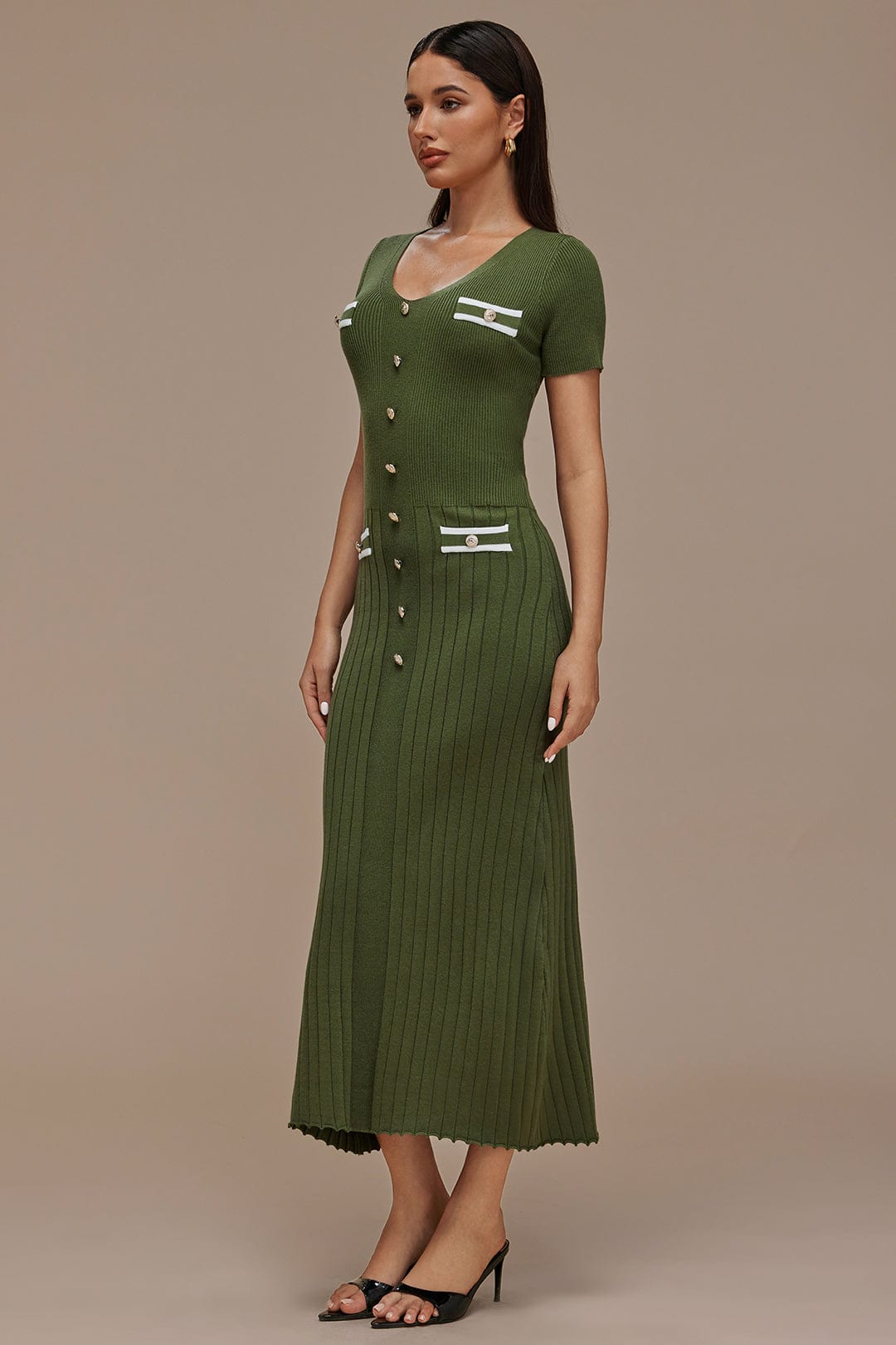 Moon 45 Ribbed Knit V-neck Midi Dress