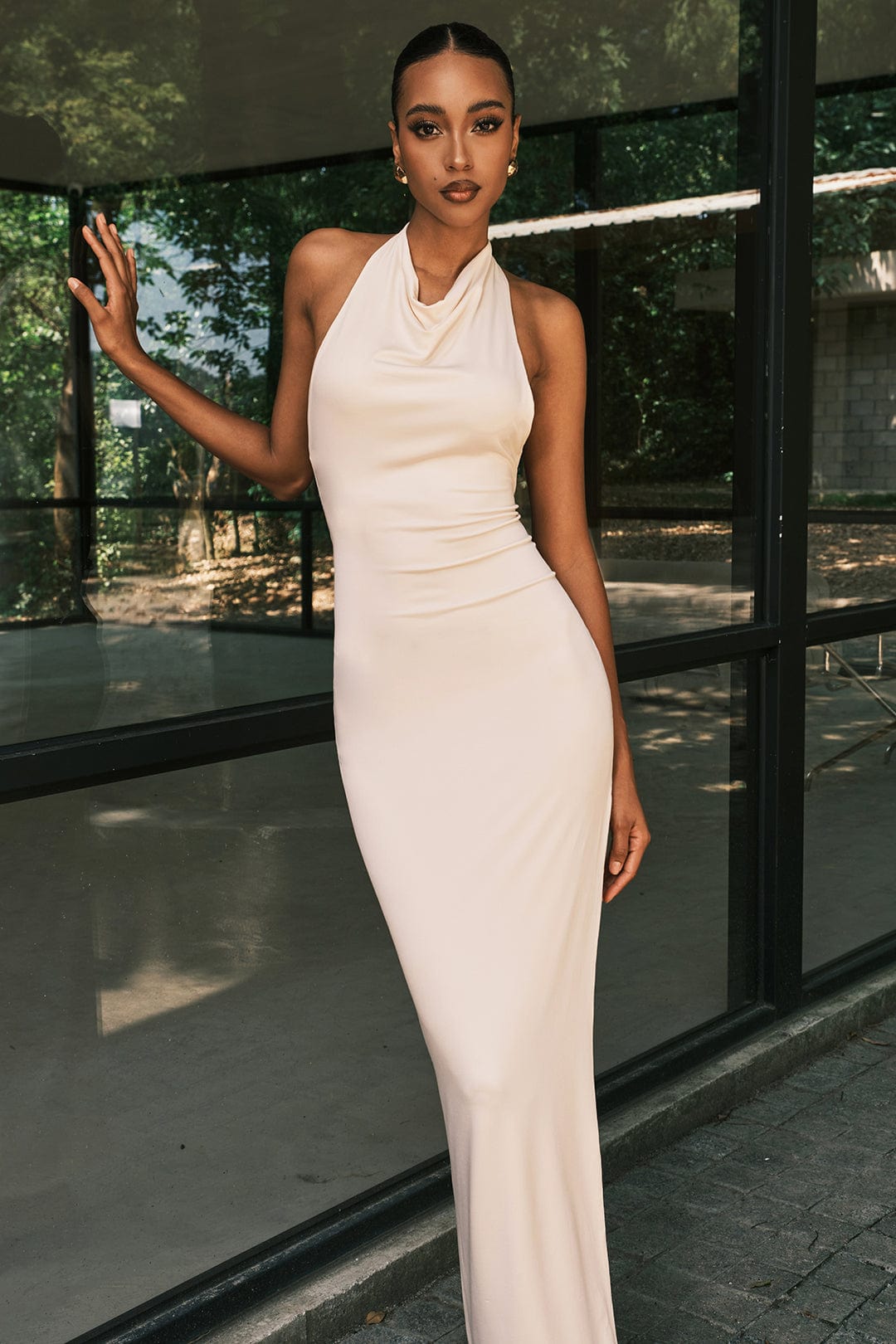 Moon 45 XS / White Backless Slit Sleeveless Maxi Dress